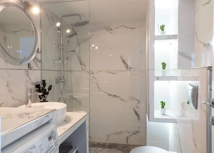 F & B Collection - Seaview 2 Bedroom Flat