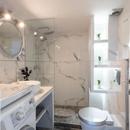 F & B Collection - Seaview 2 Bedroom Flat